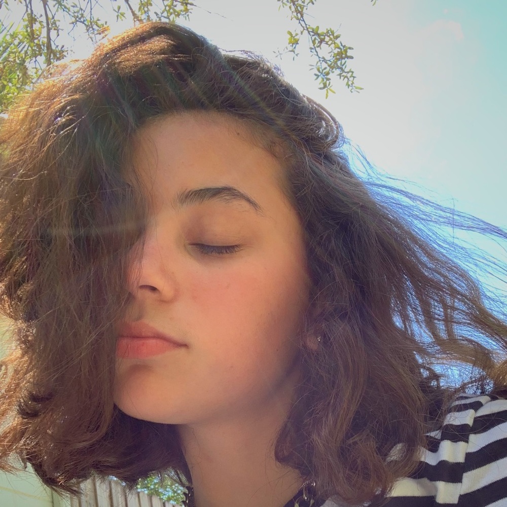 Meet your Posher, Olivia